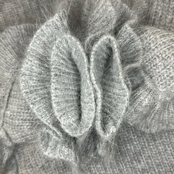 POL grey rabbit fur & wool blend ruffled crewneck sweater M - Picture 8 of 11